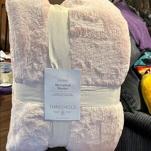 Threshold Microplush Blanket - Soft Pink